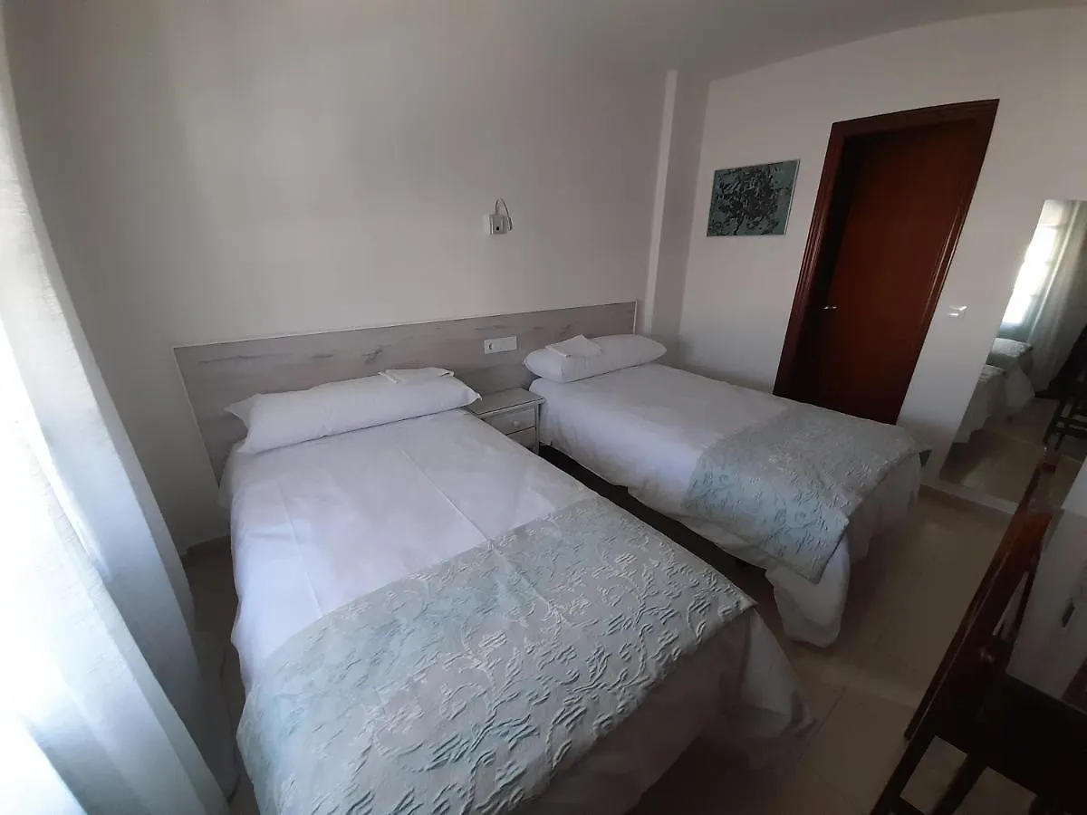 בית הארחה לבריחה Hostal Fleming ספרד